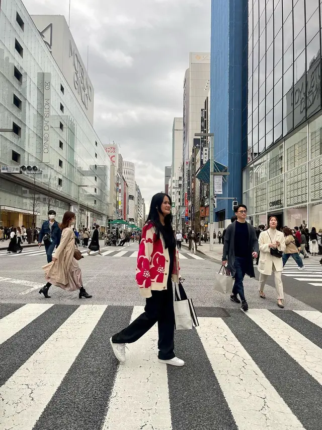 Donna Harun di Jepang (Instagram/donnaharunofficial)