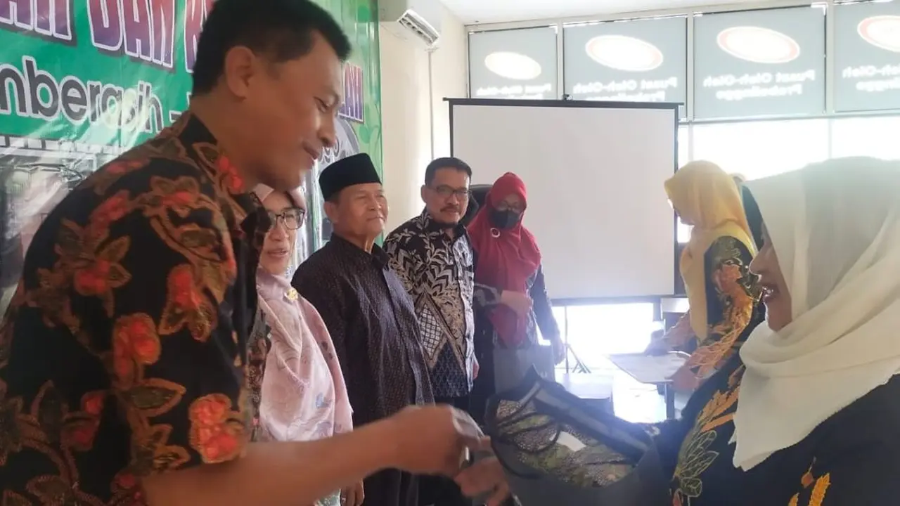 Perpisahan 9 Kepala sekolah di Probolinggo yang pensiun. (Istimewa).