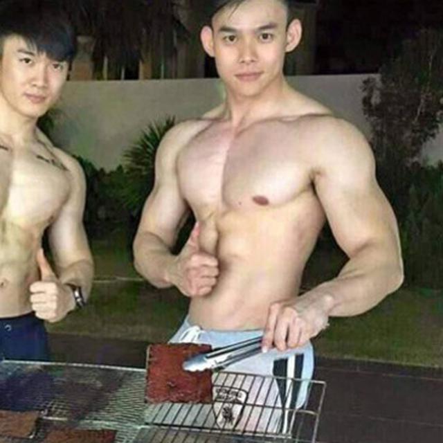 Panggang Dendeng Telanjang Dada Pria Macho Ini Jadi Viral Citizen6 Liputan6 Com