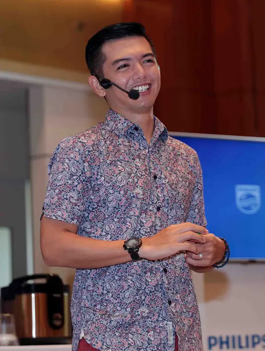 Ditemui di Ballroom UOB, Thamrin, Jakarta, Kamis (8/12/2016) Nicky Tirta mengaku dirinya sejak kecil bercita-cita ingin menjadi chef.  Saat itu hanya berpikir, bahwa masak untuk dirumah atau mendirikan usaha. (Deki Prayoga/Bintang.com)