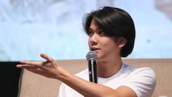 [Fimela] Iqbaal Ramadhan di Film Bumi Manusia