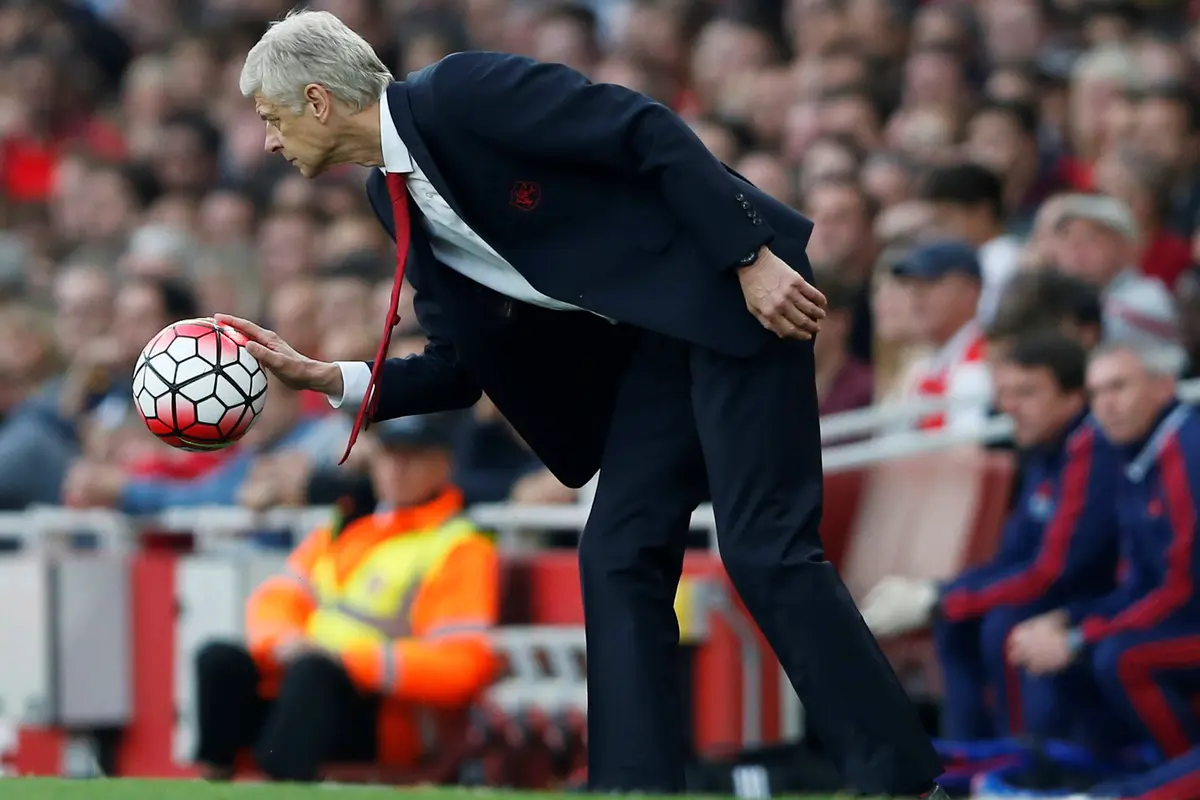 Arsenal Bantai MU 3-0
