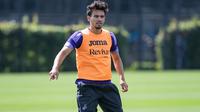 Nathan Tjoe-A-On menjalani sesi latihan bersama Swansea City di camp latihan klub, Rabu (21/8/2024). (Dok. Swansea City)