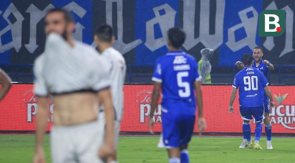 Persib Bandung meraih kemenangan tipis saat menjamu Persita Tangerang dalam laga pekan ke-22 BRI Super League 2025/2026. (Bola.com/Erwin Snaz)