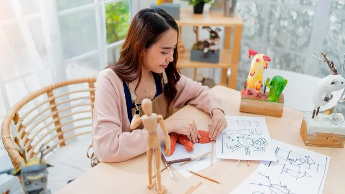 Bukan Sekadar Hiburan, Ini 5 Alasan Kenapa Punya Hobi Itu Penting untuk Kesehatan Mental - Cover