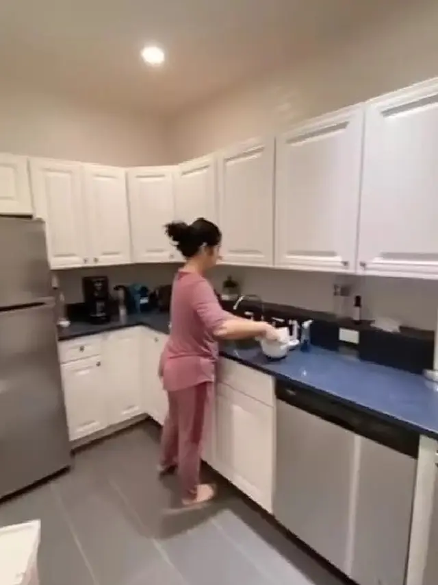 Potret Dapur Rumah Annisa Pohan yang Serba Putih, Mewah dan Cantik