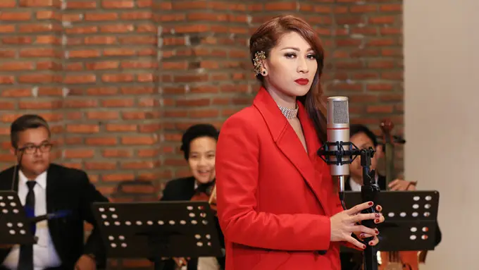 [Bintang] Syuting Video Klip Tata Janeeta