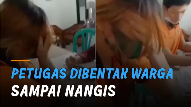 Wanita itu menangis karena dibentak warga yang tidak melengkapi dokumen pelengkap.