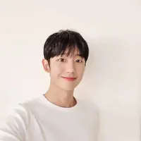 Jung Hae In. (Foto: Instagram @holyhaein)