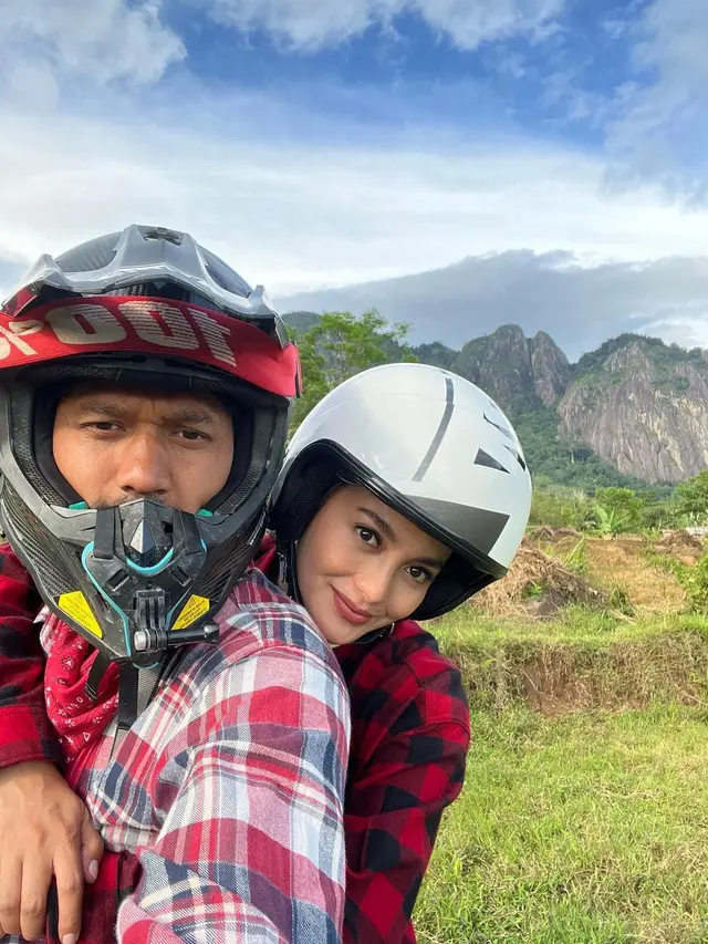 Ririn Ekawati dan Ibnu Jamil