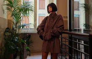 Gaya Extraordinary Nana dari Rambut hingga Outfit di Milan
