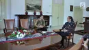 Presiden Joko Widodo atau Jokowi (kanan) berbincang dengan Ketua Kogasma Partai Demokrat Agus Harimurti Yudhoyono(AHY) di Istana Kepresidenan Bogor, Jawa Barat, Rabu (22/5/2019). Pertemuan berlangsung secara tertutup. (Liputan6.com/HO/Setkab/Oji)