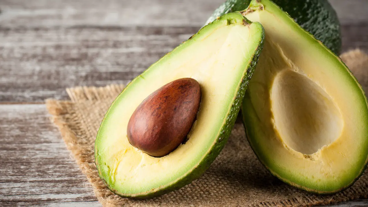 Redakan Radang Sendi dengan Alpukat (Eugenia Lucasenco/Shutterstock)