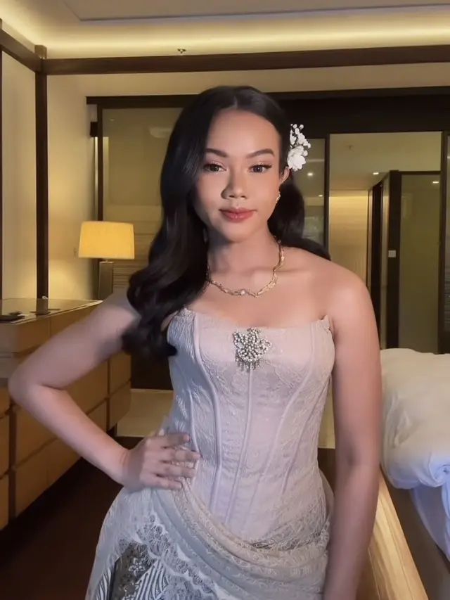Yura Yunita saat Resepsi ke-2 Rizky Febian dan Mahalini di Bali. [@yurayunita]