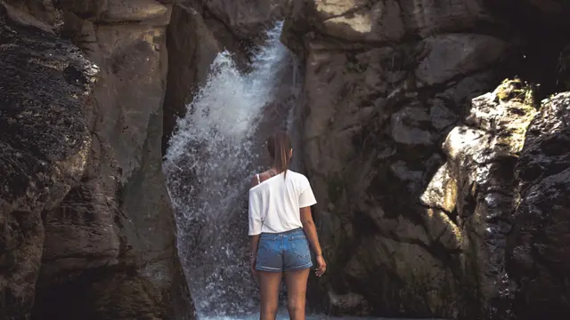 [Fimela] Solo Traveling