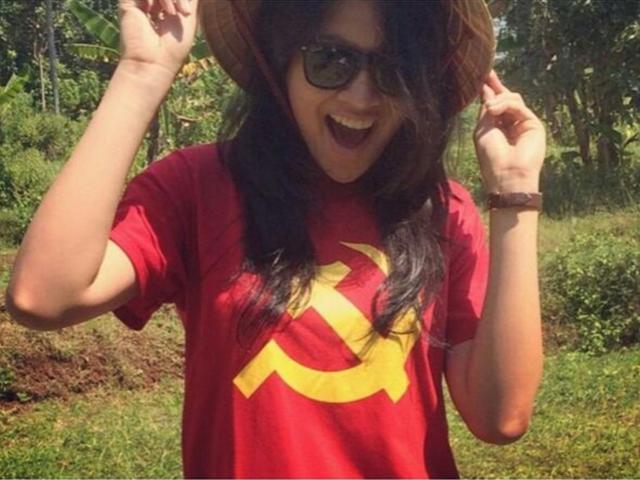 Klarifikasi Puteri Indonesia 2015 Soal Kaus Palu Arit Pki Showbiz Liputan6 Com