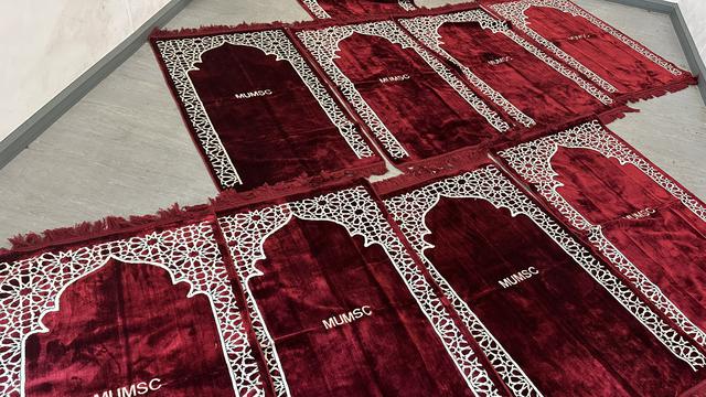 Tempat Salat Stadion Old Trafford