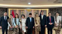 6 Potret Srikandi Keluarga Otto Hasibuan saat Pelantikan Wakil Menteri, Didampingi Istri hingga Menantu
