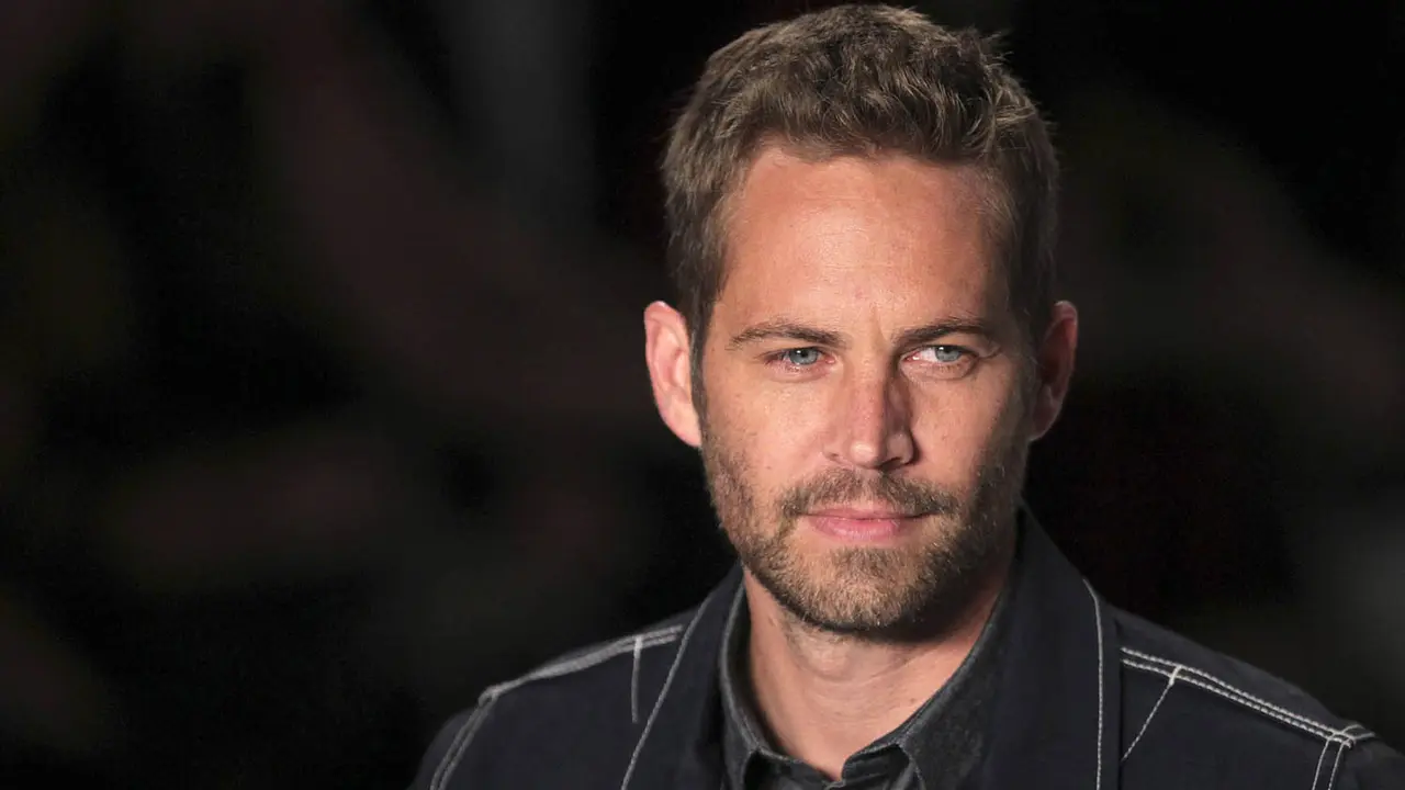Bersiaplah, Kacamata Milik Paul Walker Dilelang