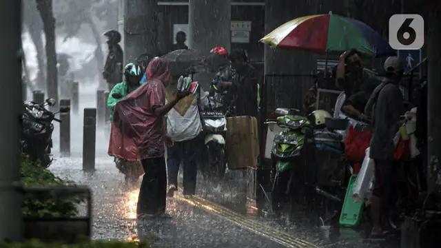 Potensi Cuaca Ekstrem di Akhir Tahun, Pemprov DKI Kaji Penerapan WFH
