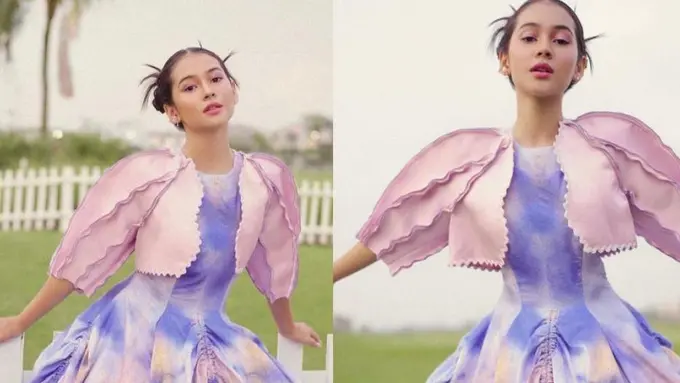 8 Gaya Pemotretan Sandrinna Michelle Berbalut Gaun Colorful, Banjir Pujian Disebut Seperti Barbie Hidup