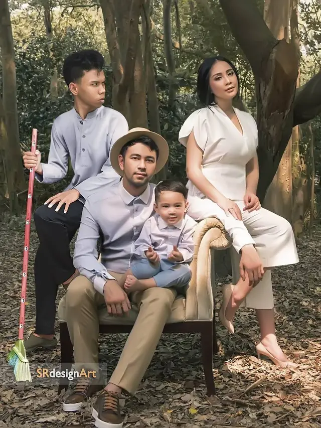 6 Editan Foto Keluarga Raffi Ahmad Ini Bikin Senyum, Ada Rafathar Dirangkul Messi
