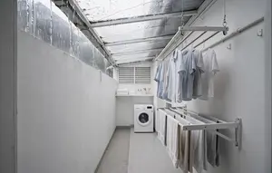 Desain Area Cuci Jemur di Lorong Rumah Sempit Lebar 1 Meter, Baju Cepat Kering Tanpa Takut Hujan