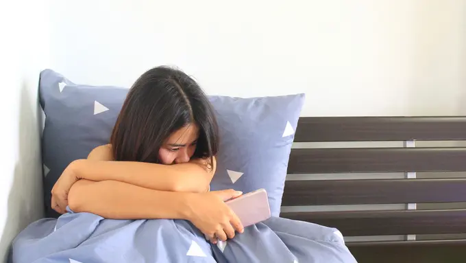 Rehat itu Perlu! Ini 3 Cara Melindungi Kesehatan Mental Kamu dari Media Sosial