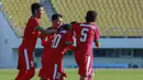 Para pemain Timnas Indonesia U-19 merayakan gol bunuh dirinya yang dilakukan pemain Brunei U-19 pada laga kualifikasi Piala Asia U-19 di Stadion Puju Public, Gyeonggi, Selasa (31/10/2017). Timnas U-19 menang 5-0 atas Brunei. (Bola.com/Media PSSI)