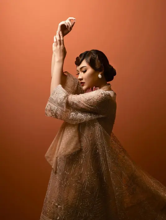 Nella Kharisma (Instagram/upimakeup)