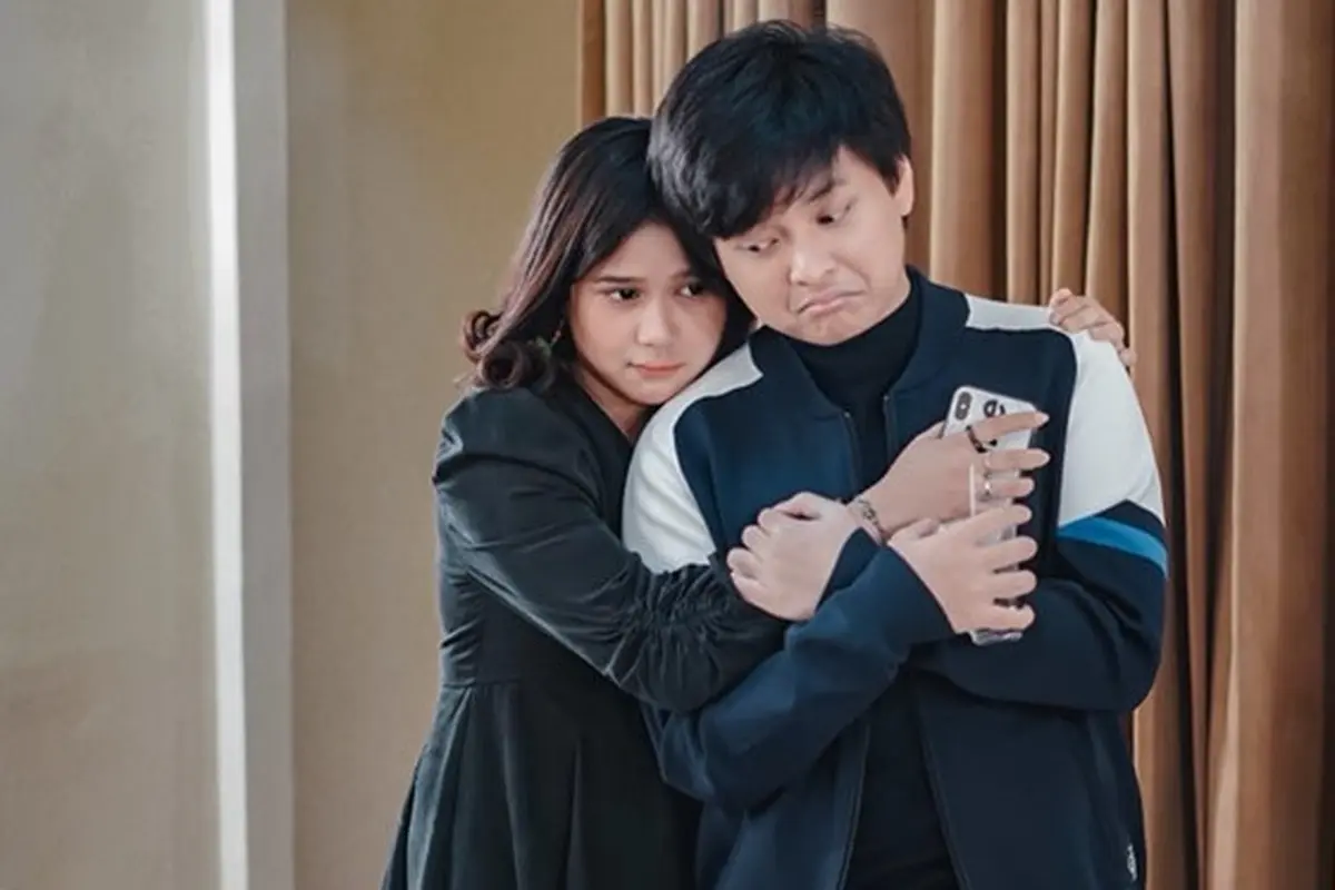 Kembali Duet, Ini 7 Potret Akrabnya Brisia Jodie dan Arsy Widianto