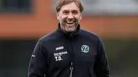 Thomas Doll saat menjadi pelatih Hannover 96. (Twitter Hannover 96)