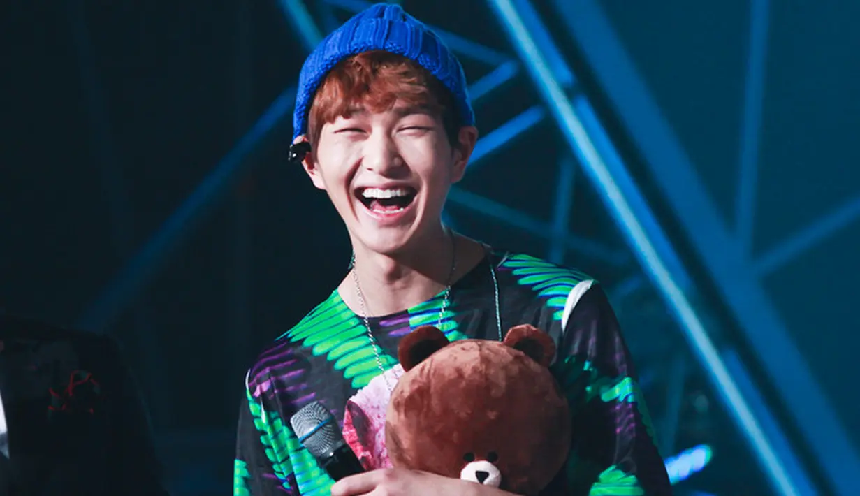 "Saat itu, Onew sedang mabuk dan tak sengaja menyentuh orang yang ada di sekitarnya sehingga terjadi salah paham di antara mereka," jelas perwakilan SM Entertainment. (Foto: Soompi.com)