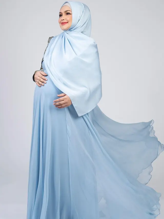 Hamil Anak Kedua, Ini 6 Maternity Shoot Siti Nurhaliza yang Menawan. (Sumber: Instagram/@blackpepperproduction)