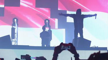 Lirik Lagu Alan Walker Lily News Entertainment Fimela Com