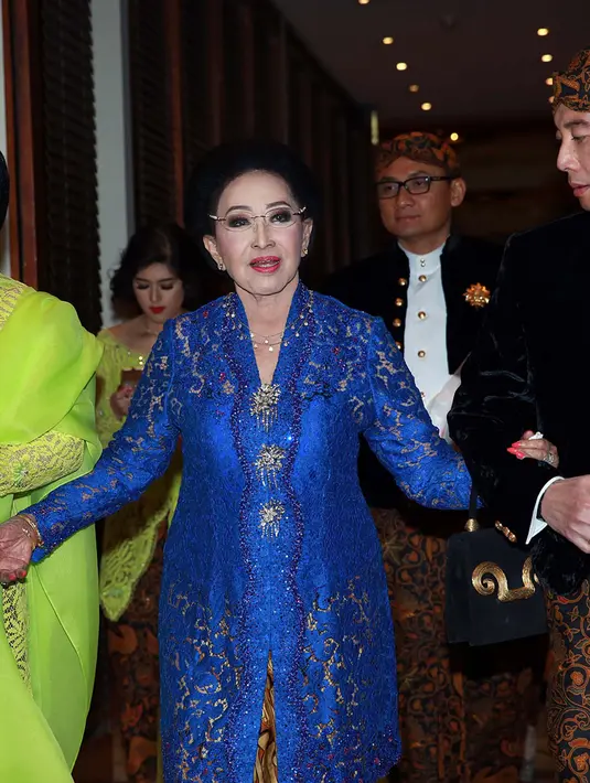 Selain menteri Kabinet Kerja, turut hadir mantan Wakil Presiden Tri Sutrisno, Guruh Sukarno Putra, Kepala BIN Sutiyoso. (Deki Prayoga/Bintang.com)