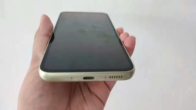 Samsung Galaxy A54 5G (Liputan6.com/Giovani Dio Prasasti)