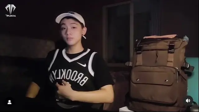 6 Potret Melvin Genuino, Penyanyi Muda yang Dikira Gantikan Iqbaal di Grup TBA