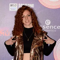 Di album baru Jess Glynne terdapat salah satu lagunya berjudul ‘Why Me’ yang mengungkapkan hubungan masa lalu dan frustasi yang ia rasakan. (AFP/Bintang.com)