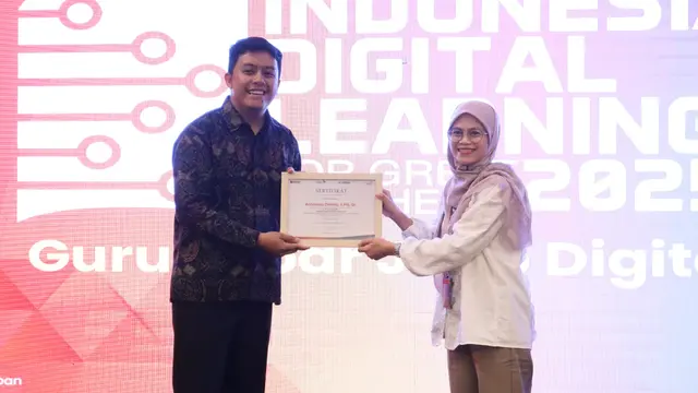 Telkom Perkuat Digitalisasi di 5 Sekolah Ciayumajakuning lewat Program Indonesia Digital Learning 2025