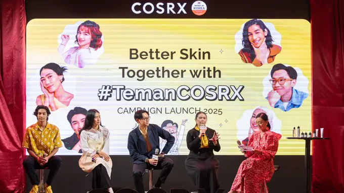Audesya Rossyora, Brandon Salim, Alika Islamadina, dan Kenzy Taulany dalam Campaign Launch 2025 (Foto Dok: COSRX Indonesia)
