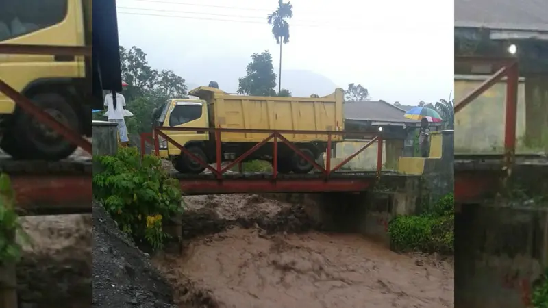 Lahar dingin Gunung Sinabung