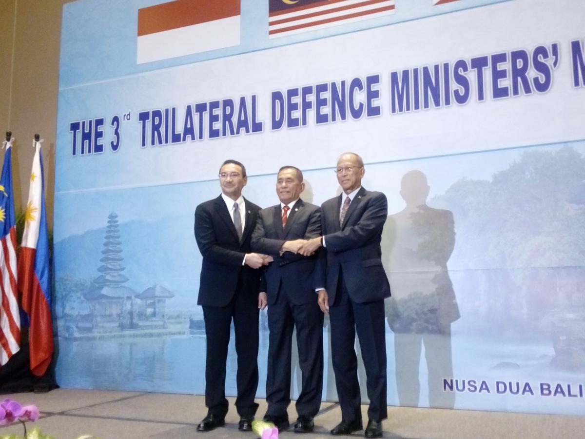 Kerjasama yang diadakan para menteri pada pertemuan defense minister meeting admm membahas bidang