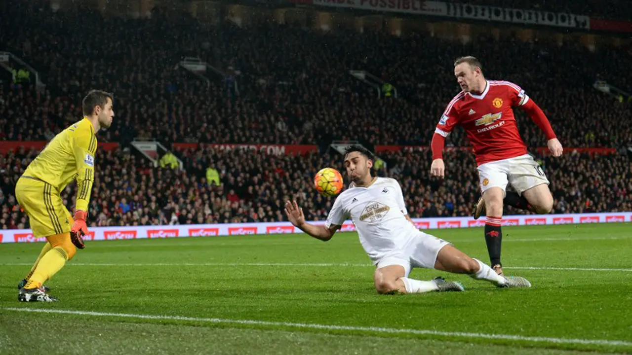 Gol Ini Cermin Kecerdasan Wayne Rooney Manfaatkan Peluang