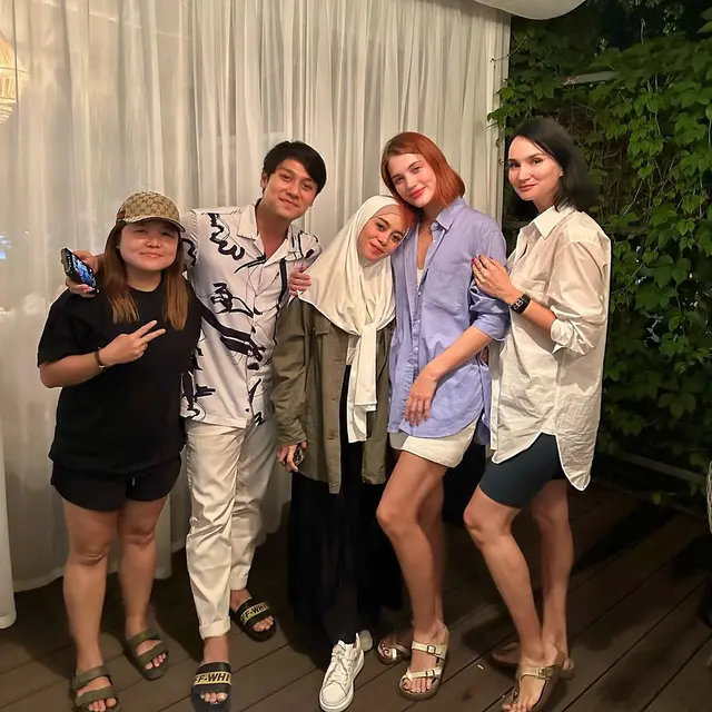 Fransisca Mery bersama Rizky Billar dan Lesti Kejora (https://www.instagram.com/p/CukXFI5NQvO/)