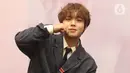 Penyanyi idola K-pop, Park Jihoon memberikan keterangan kepada awak media sebelum memulai konsernya di ICE BSD Hall 5, BSD, Tangerang Selatan, Sabtu (15/2/2020). Park Jihoon menemui penggemarnya di Indonesia dengan menggelar konser bertajuk “Park Jihoon FanCon Asia Tour”. (Liputan6.com/Angga Yuniar)