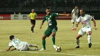 Raphael Maitimo Absen saat Persebaya Hadapi PS Tira