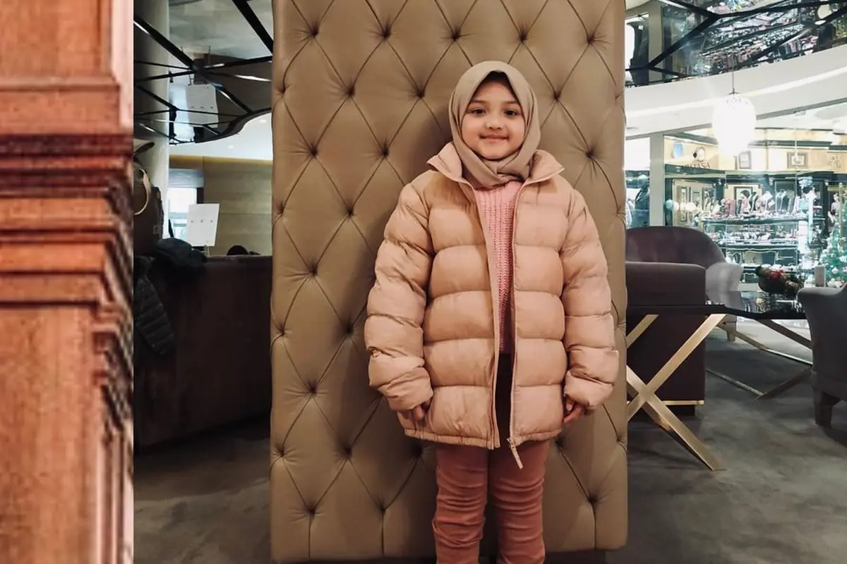 Anak artis yang puasa sampai maghrib di usia yang masih kecil