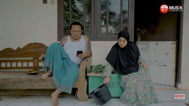 6 Potret Puput Eks Istri Doddy Sudrajat Jadi Bintang Video Klip, Banjir Dukungan