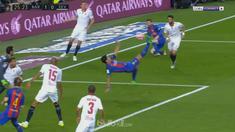 Berita video kerja sama Lionel Messi dan Luis Suarez menciptakan gol indah Barcelona ini. This video presented by BallBall.